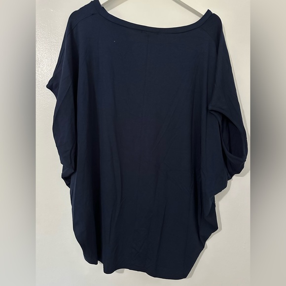 BNWT oversized V neck poncho - Picture 2 of 2
